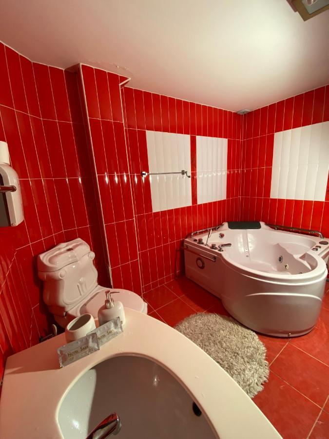 Hotel Sara & Spa Пристина Екстериор снимка