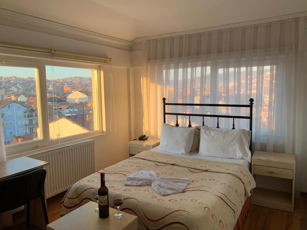 Hotel Sara & Spa Пристина Екстериор снимка