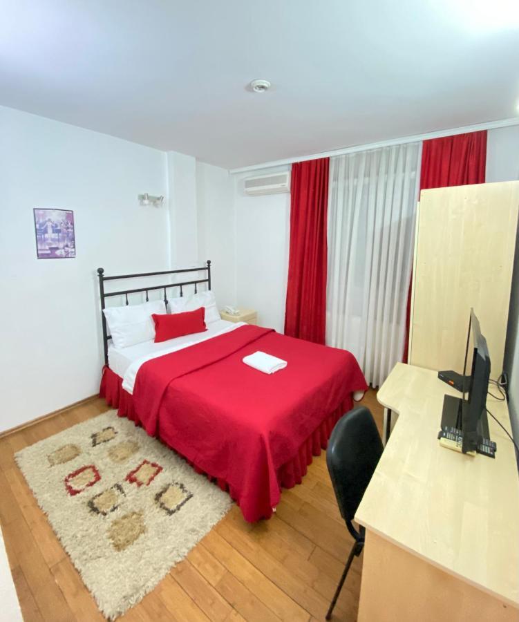 Hotel Sara & Spa Пристина Екстериор снимка