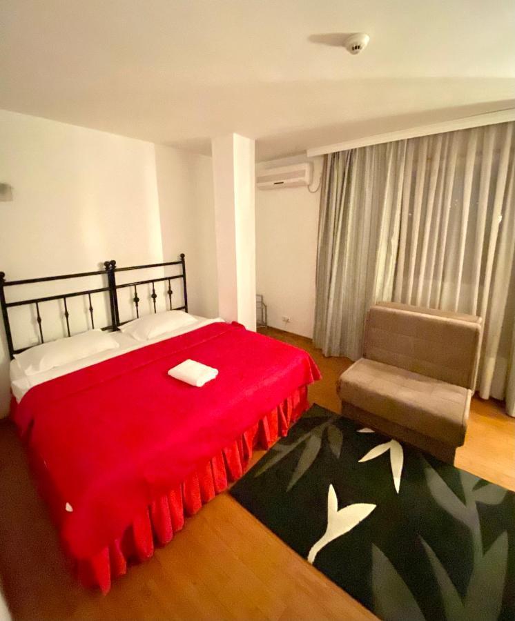 Hotel Sara & Spa Пристина Екстериор снимка