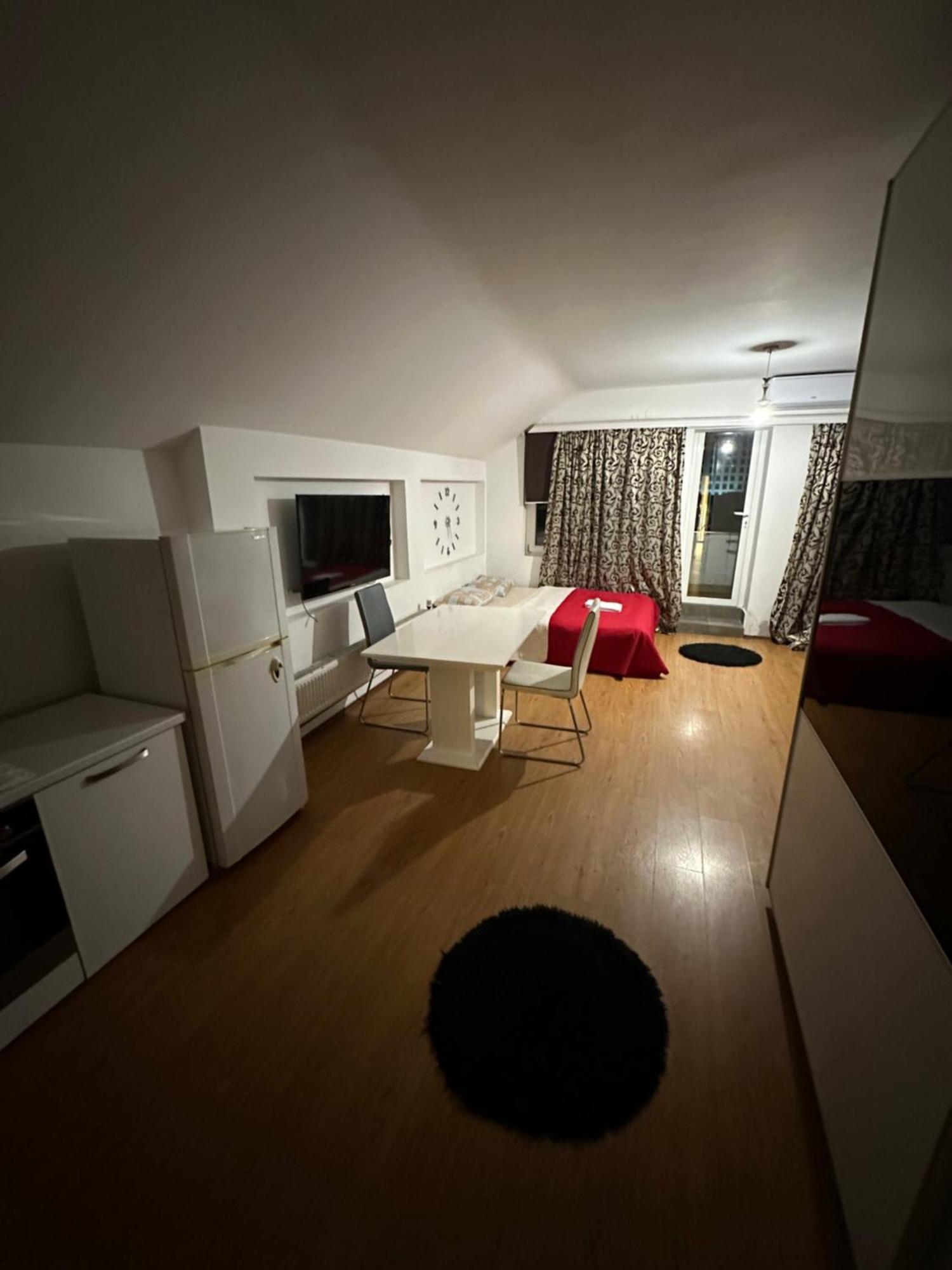 Hotel Sara & Spa Пристина Екстериор снимка